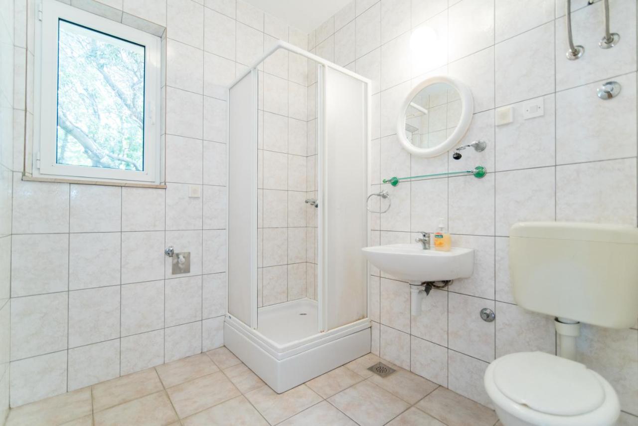 Apartments Neva Selca 部屋 写真